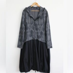 Grizas Two-Tone Gray Hooded Zip Long Sleeve Dress